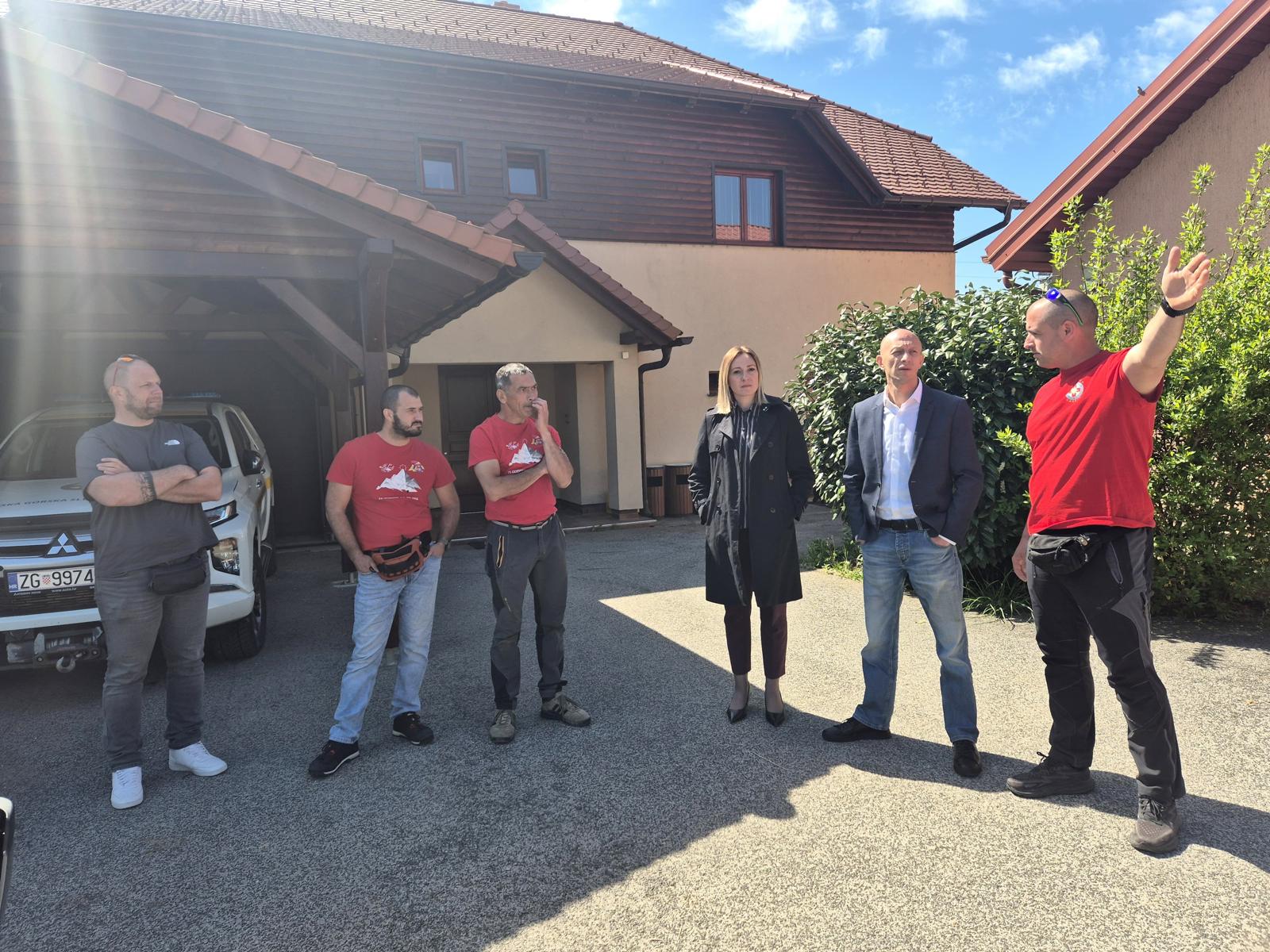 HGSS stanica Gospić dobila novo vozilo uz potporu Ličko-senjske županije