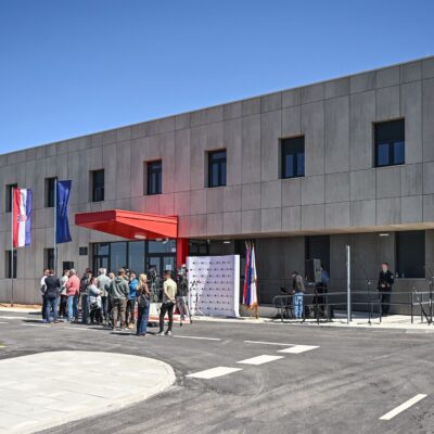 U Novalji svečano otvorena nova zgrada Policijske postaje – vrijedna investicija za sigurnost grada