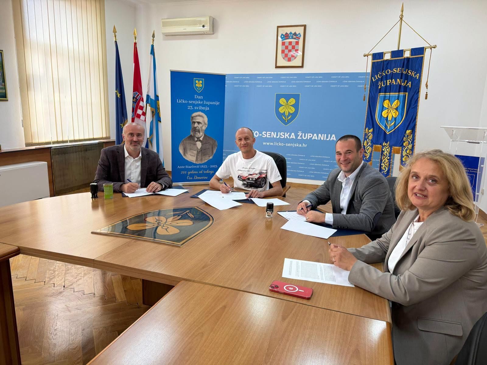 Potpisan sporazum za “Jesen u Lici 2026.”: Počinju završne pripreme za najveću gospodarsku manifestaciju u Lici