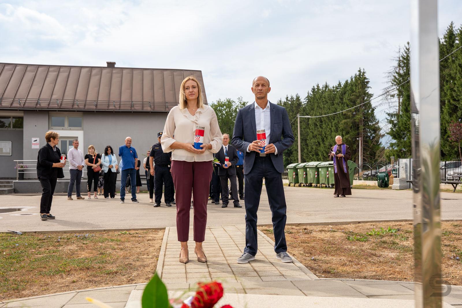 U Gospiću obilježen Dan sjećanja na žrtve totalitarnih i autoritarnih režima