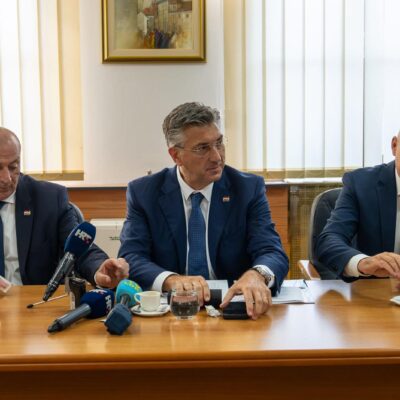 Plenković u Gospiću: sanacija otpada ulazi u novu fazu, država ubrzava uklanjanje otpada