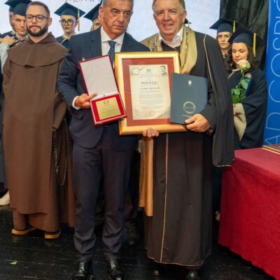 DOSJE : Šutić je Milinoviću dao Povelju iako ga  je javno optužio da je ratni Dezerter