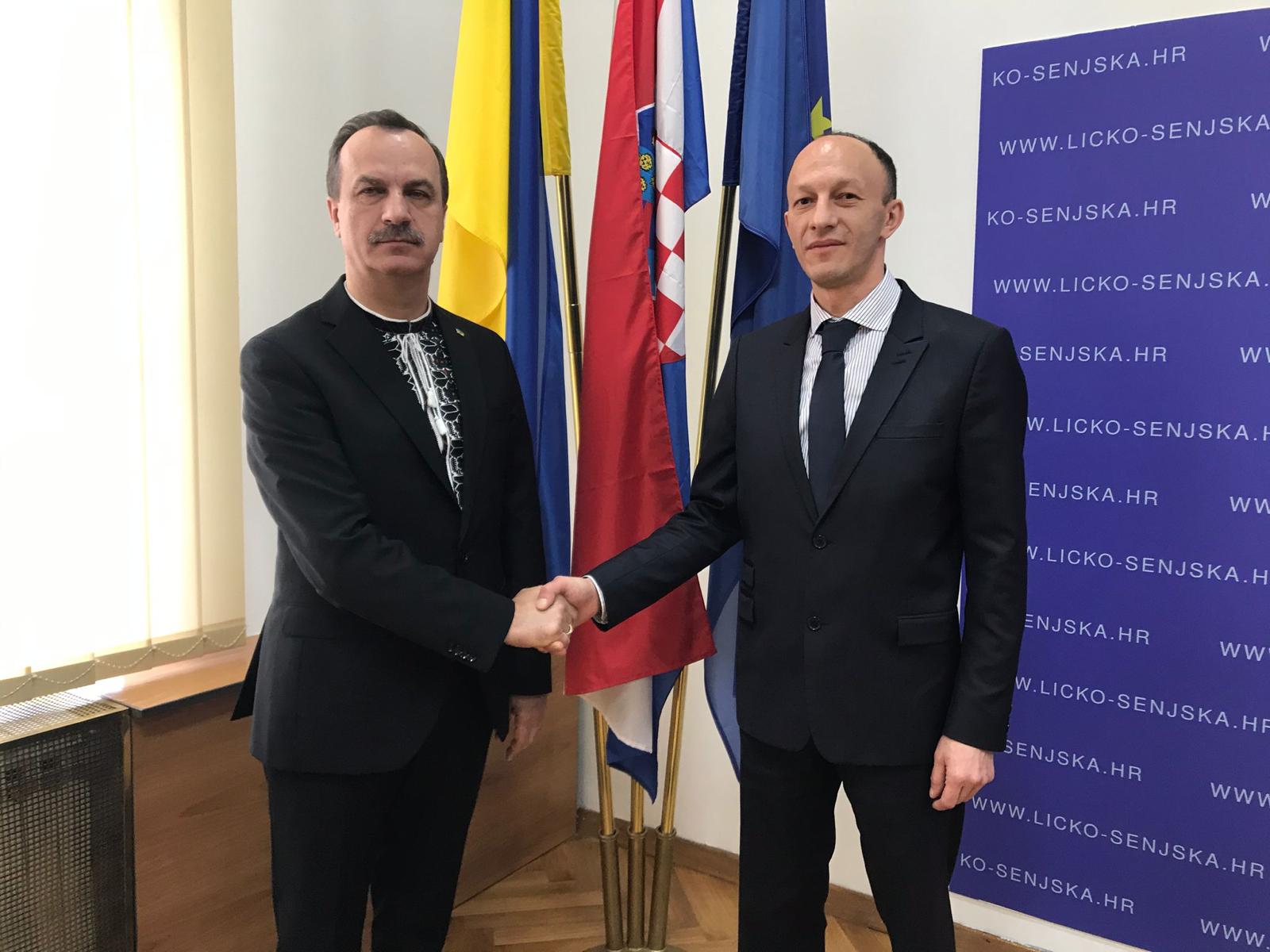 Ukrajinski veleposlanik zahvalio županu Petryju: kroz Gospić prošle 4.573 raseljene osobe